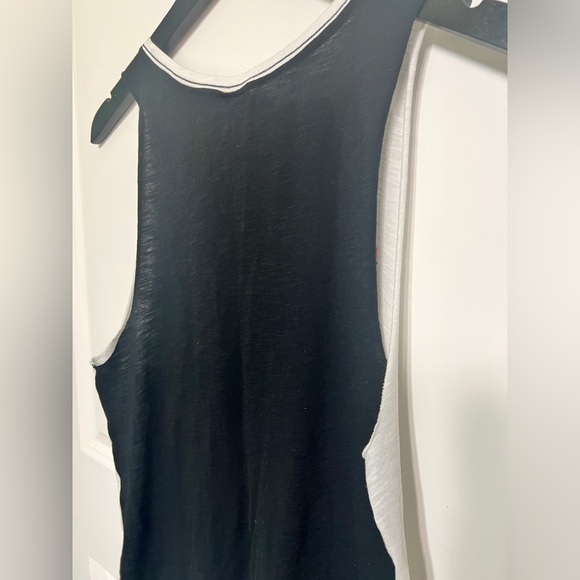 Victoria's Secret PINK muscle tank top with a cute floral design size XS - Picture 4 of 8